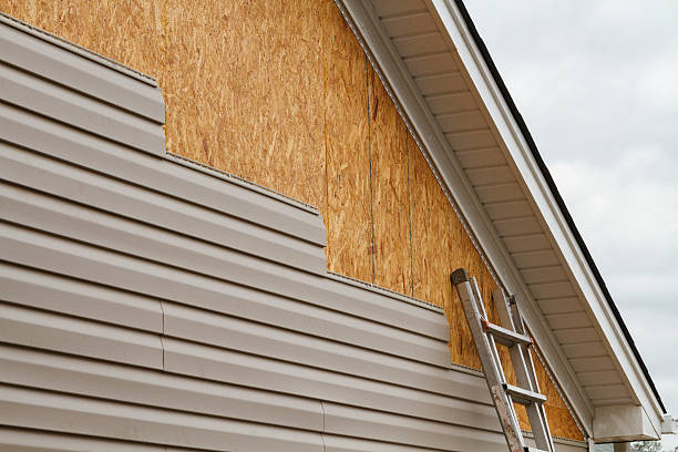 24/7 Emergency Siding Replacement experts in Carmichaels, PA